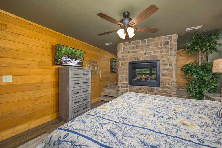 Bedroom 2, A Majestic Hilltop, Sevier