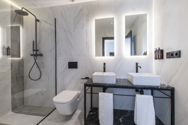 Bathroom 5, RS Boutique Apartments, Alicante