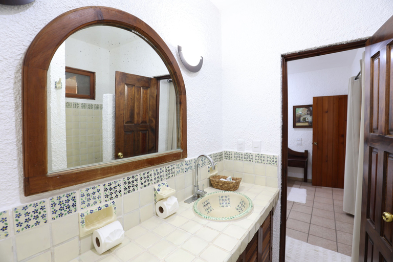 Bathroom 4, Hotel Bosque Caribe , 5th Av Zone, Cozumel