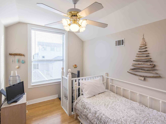 Bedroom 2, Day Dream by Southern Vacation Rentals, Okaloosa