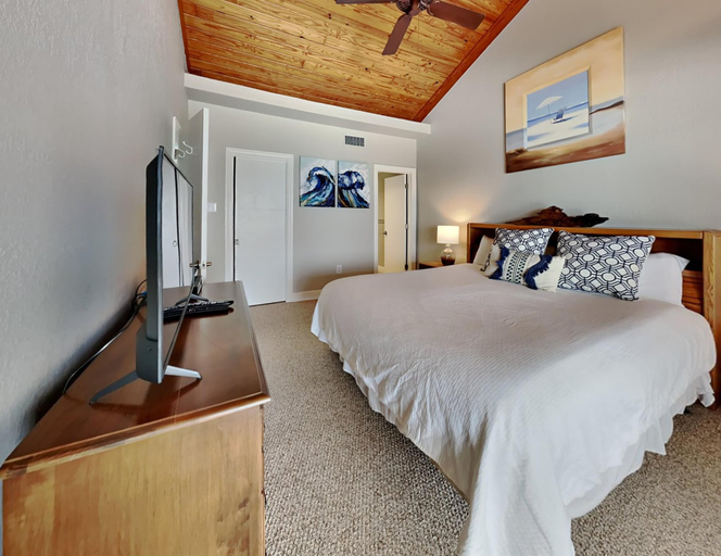 Bedroom 4, Shipwatch Surf & Yacht by Southern Vacation Rentals, Escambia