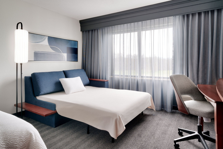Bedroom 3, Courtyard by Marriott Johnson City, Washington