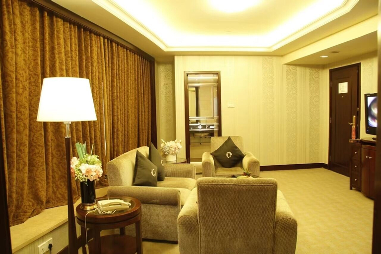 Bedroom 16