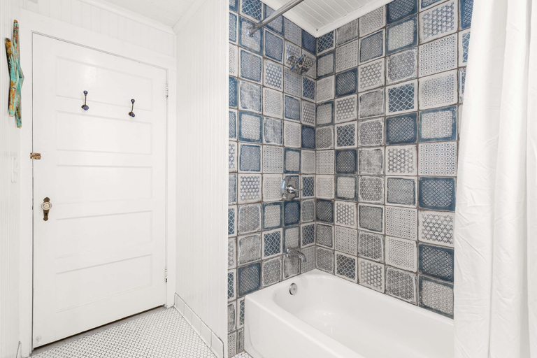 Bathroom 4, Guiding Light Cottage by Tybee Vacation Rentals, Chatham