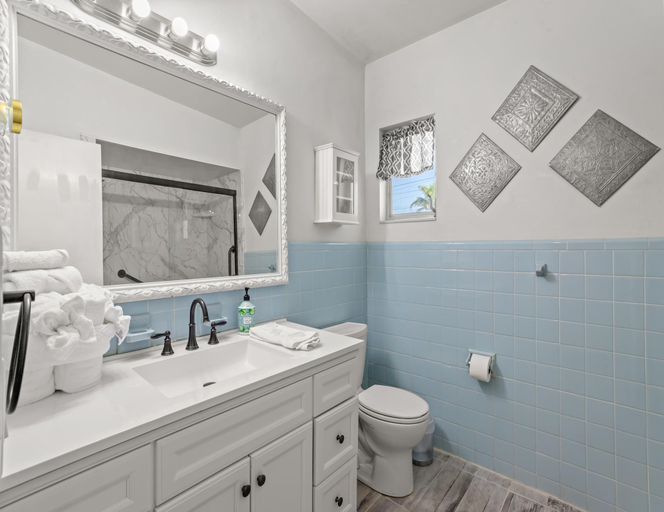 Bathroom 4, Belle Vista Beach House, Pinellas