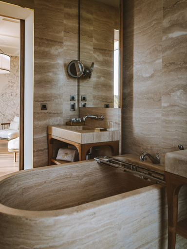 Bathroom 5, Royal Champagne Hôtel & Spa, Marne