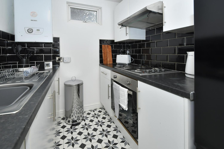 Kitchen 3, Hanford Apartments, Stoke-on-Trent