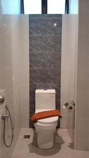 Bathroom 3, Sumai Hotel & Apartment, Kuala Terengganu