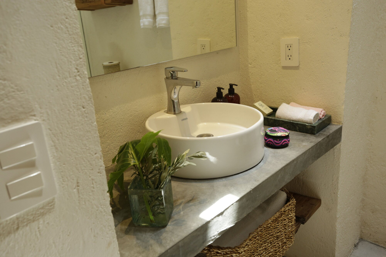 Bathroom 4, Orchid House San Miguel de Allende, Allende