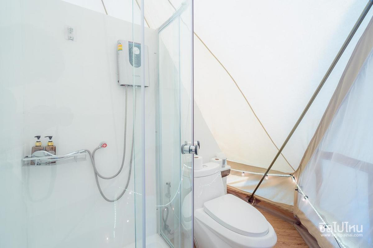 Bathroom 4, A Moment of Love...by Red Z, Baan Mung, Noen Maprang