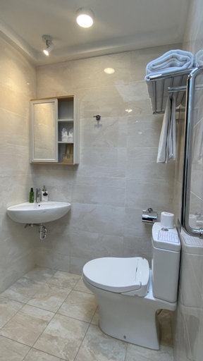 Bathroom 6