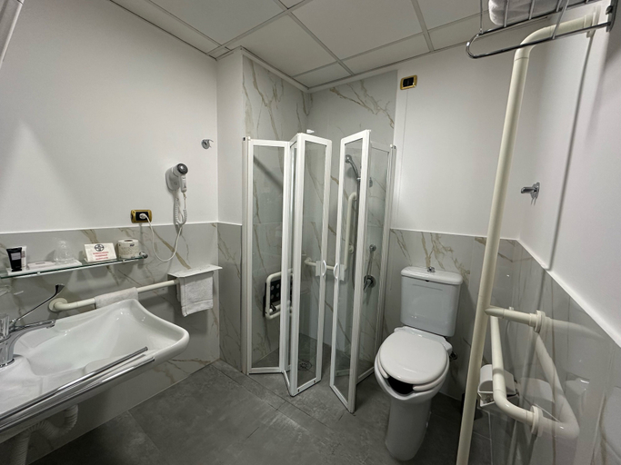 Bathroom 4, Hotel Ottaviano Augusto, Rome