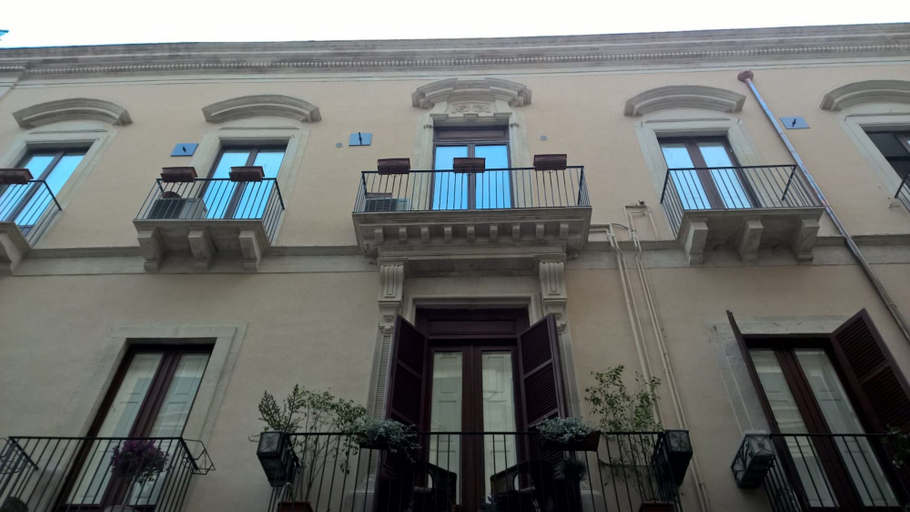 Exterior & Views 2, Amenano B&B & Apartments, Catania