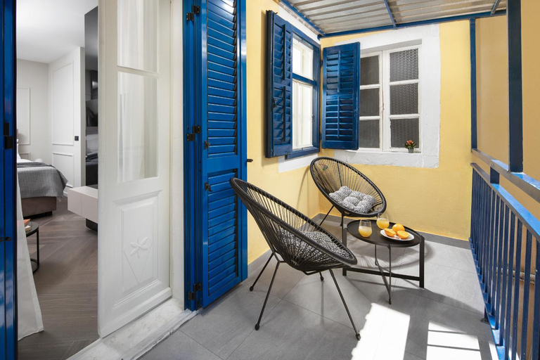 Others 2, Oia Room, Labin