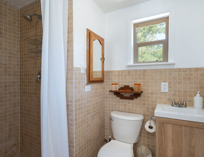 Bathroom, Casita Alegre, Santa Fe