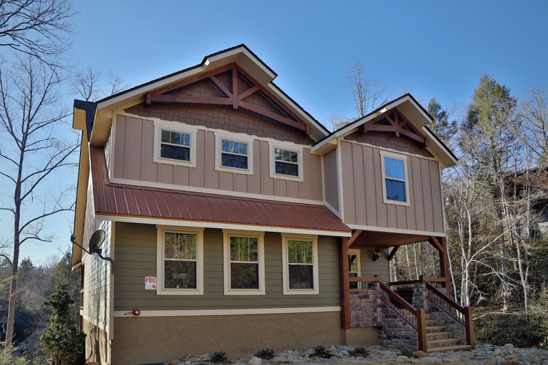 Exterior & Views 2, Splash Time Cinema - Six Bedroom Chalet, Sevier