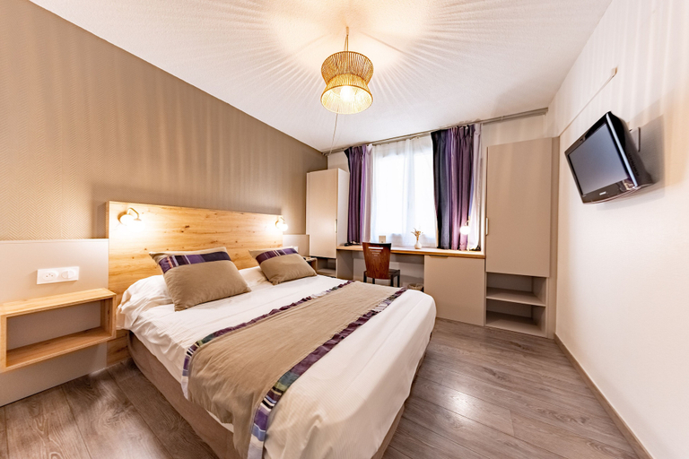 Bedroom 3, Hôtel Princes de Catalogne, Pyrénées-Orientales
