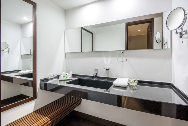 Bathroom 4, NH Collection Bogotá Andino Royal, Santafé de Bogotá