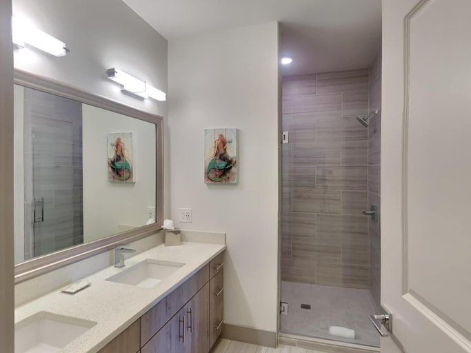 Bathroom 4, The Pointe by Southern Vacation Rentals, Walton