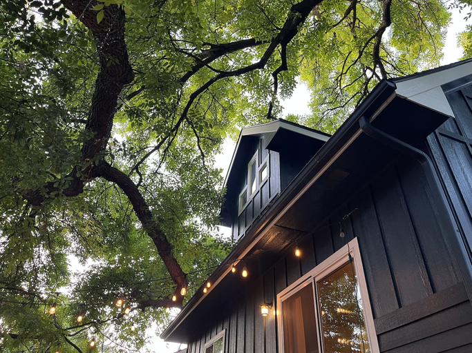 Exterior & Views 2, Blue Sky Bungalow, Ada