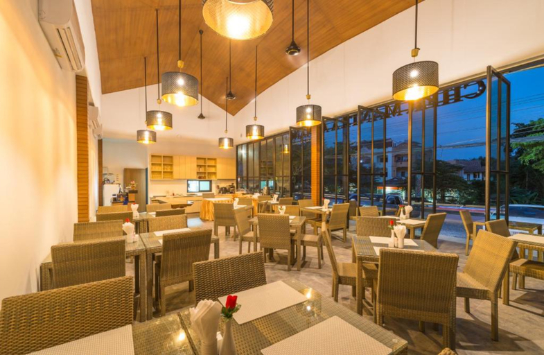 Food & Drinks 5, Chermantra Aonang Resort, Mueang Krabi