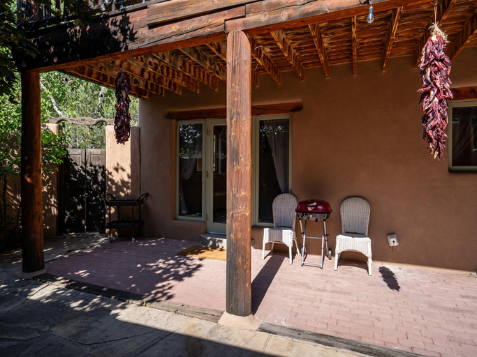 Exterior & Views, Gonzales Casita, Santa Fe