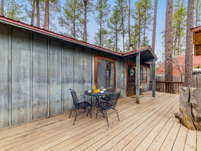 Exterior & Views 2, Casa Bendicion, Lincoln
