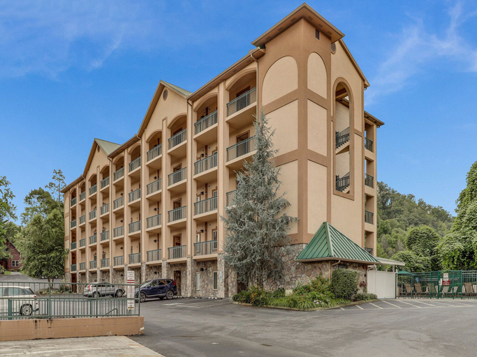 Exterior & Views, Downtown Delight, Sevier