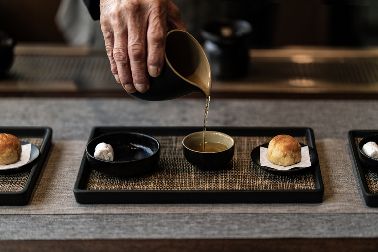 Food & Drinks 9
