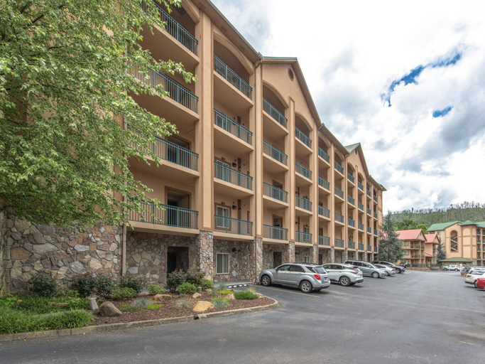 Exterior & Views, City Bear, Sevier