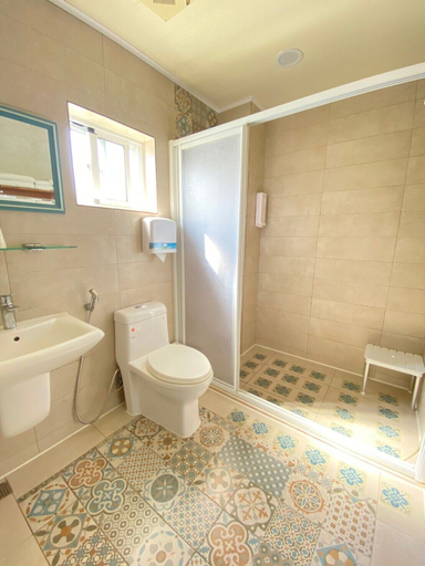 Bathroom 3, lojuseaview, Pingtung