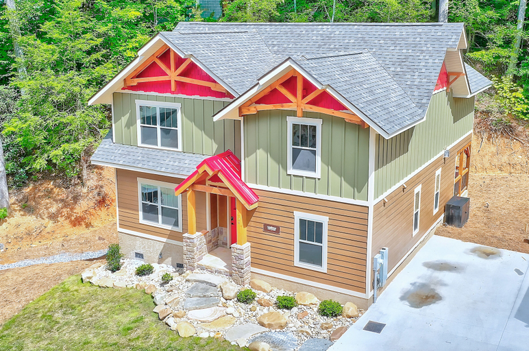 Exterior & Views 2, Bears Haven, Sevier