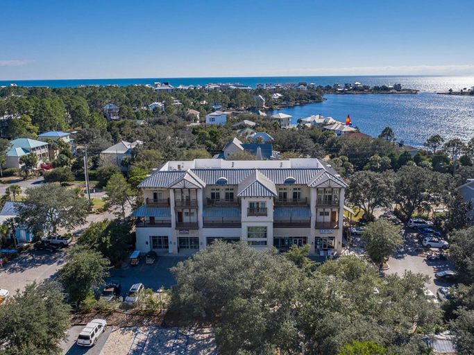Exterior & Views 2, Eastern Lake Village #E - Just 4 Fun by Southern Vacation Rentals, Walton