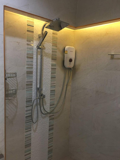 Bathroom, Snapper House, Takua Pa