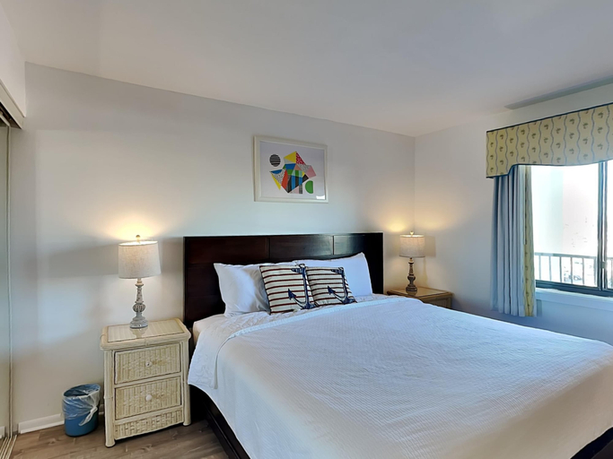 Bedroom 2, Emerald Towers by Southern Vacation Rentals, Okaloosa