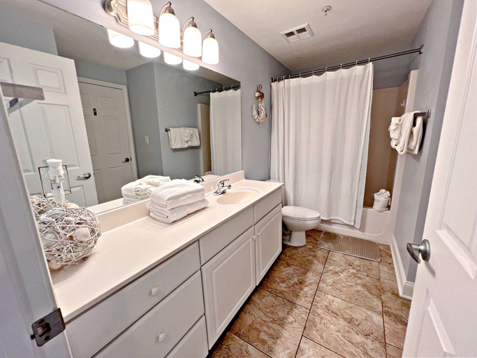 Bathroom 3, Crystal Shores, Baldwin