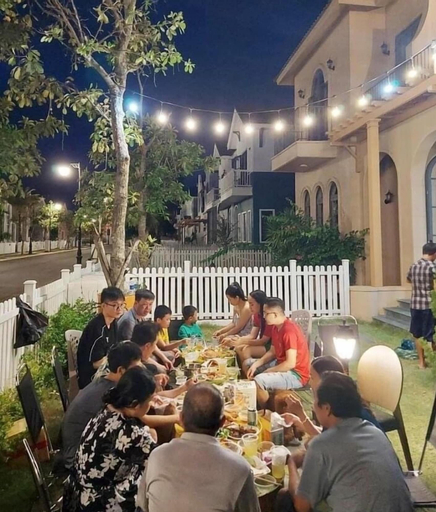 Food & Drinks
