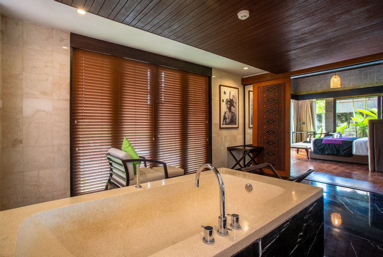 Bathroom 21
