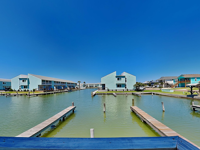 Exterior & Views 2, Key Allegro Canal House, Aransas