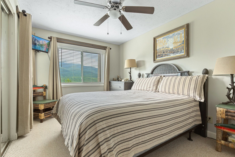 Bedroom 3, Deer Ridge Mountain Resort by Jackson Mountain Rentals, Sevier