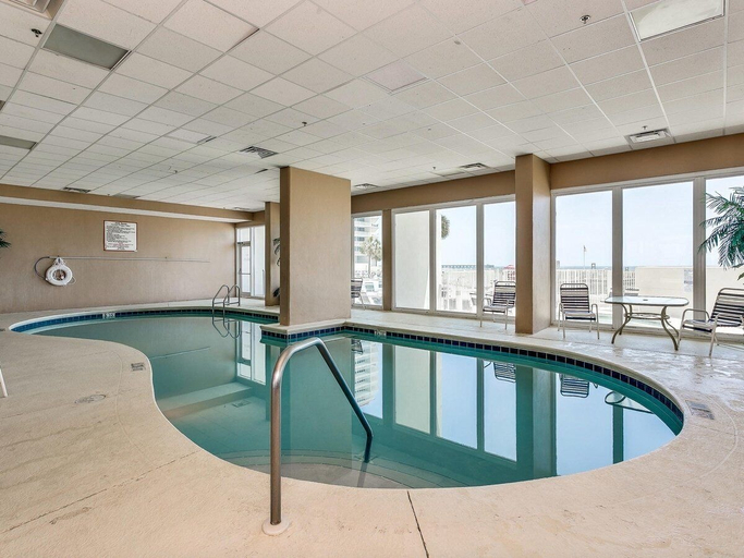 Sport & Beauty 5, Lighthouse, Baldwin