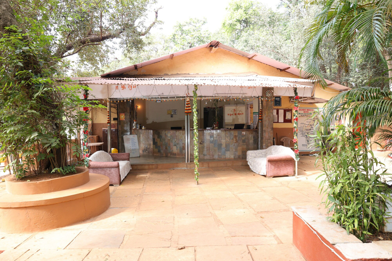 Exterior & Views 2, Gujarat Bhavan Hotel, Raigarh