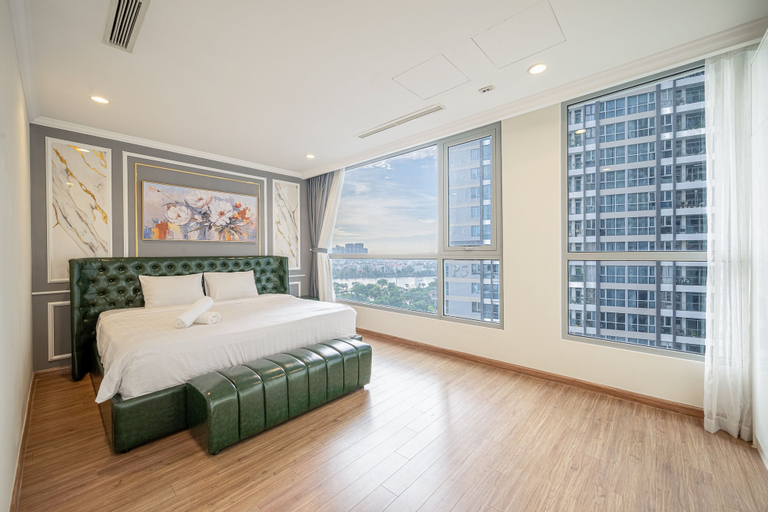 Bedroom 24