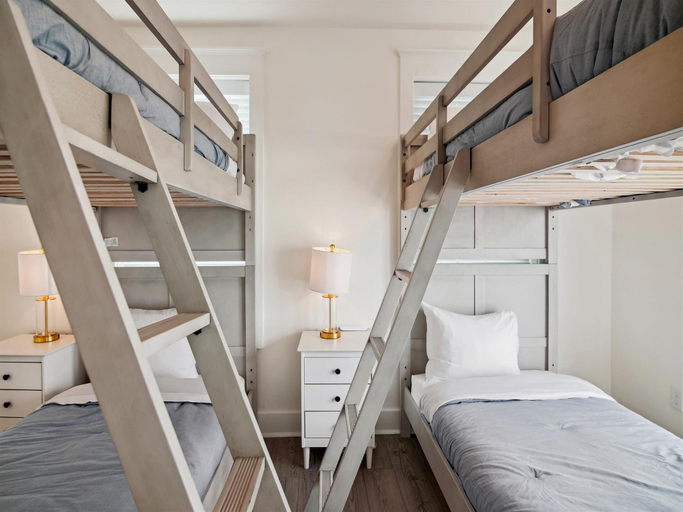 Bedroom 3, The Grand View, Galveston
