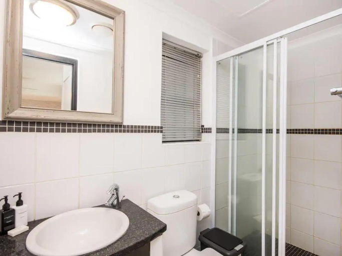 Bathroom 3, Church Street Luxury Apartments, Cape Winelands