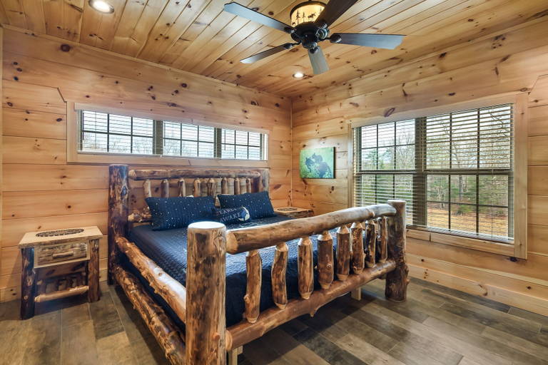 Bedroom 2, Bandit Lodge, Sevier