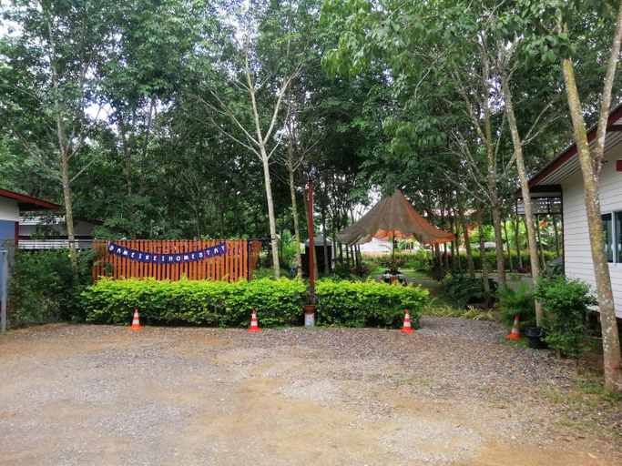 Others 3, Sameikei Homestay, Song