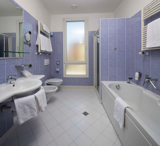 Bathroom 5