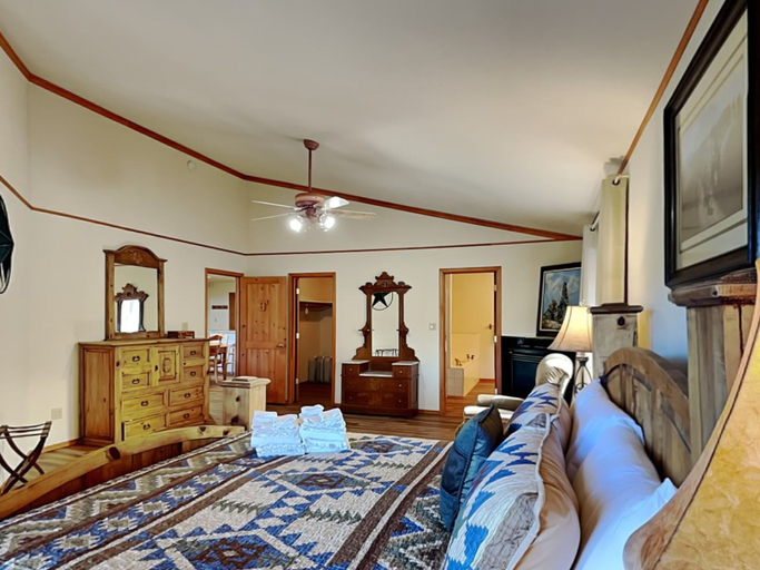 Bedroom 2, Summit View Lodge, Lincoln