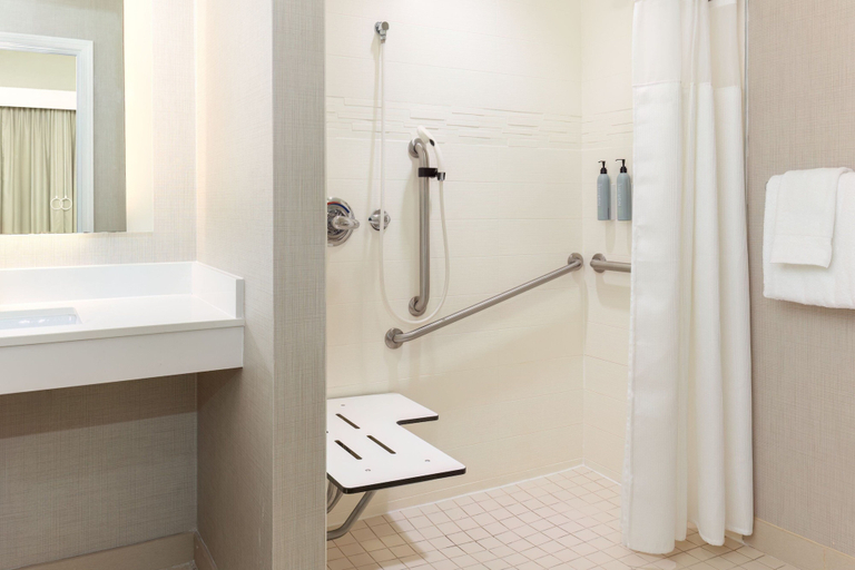 Bathroom 4, Residence Inn Columbus Polaris, Delaware
